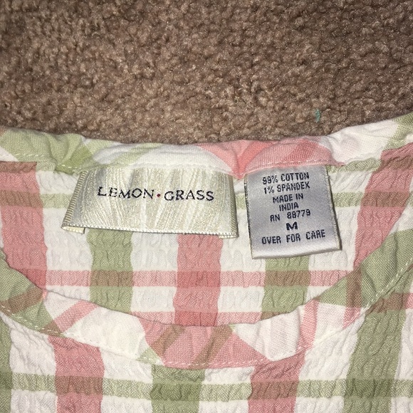 SOLD*NWOT! Plaid ribbed blouse! - Picture 2 of 2